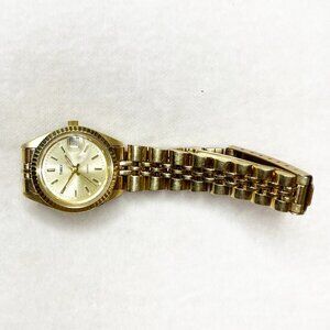 Vintage Timex Quartz Gold Tone Women’s Watch – Date Window Bracelet